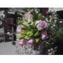 Ramo de novia Rosa color rosa y Lilium en blanco